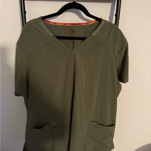 Dickies EDS Essentials V-Neck Scrub Top